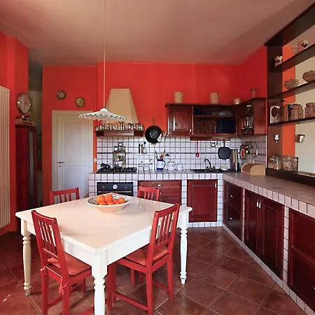 Monna Pina Bed & Breakfast *