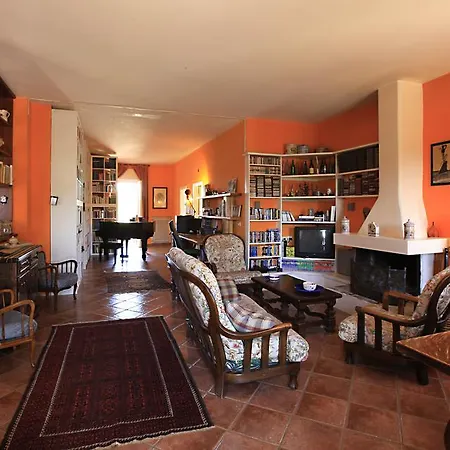 Monna Pina Bed & Breakfast